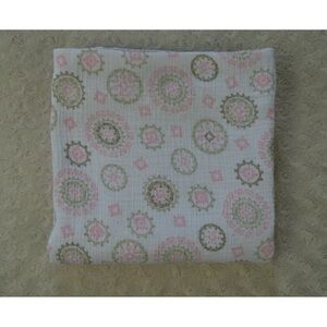 Summer Infant Swaddle Me Floral Medallion Baby Blanket Pink White Tan Muslin